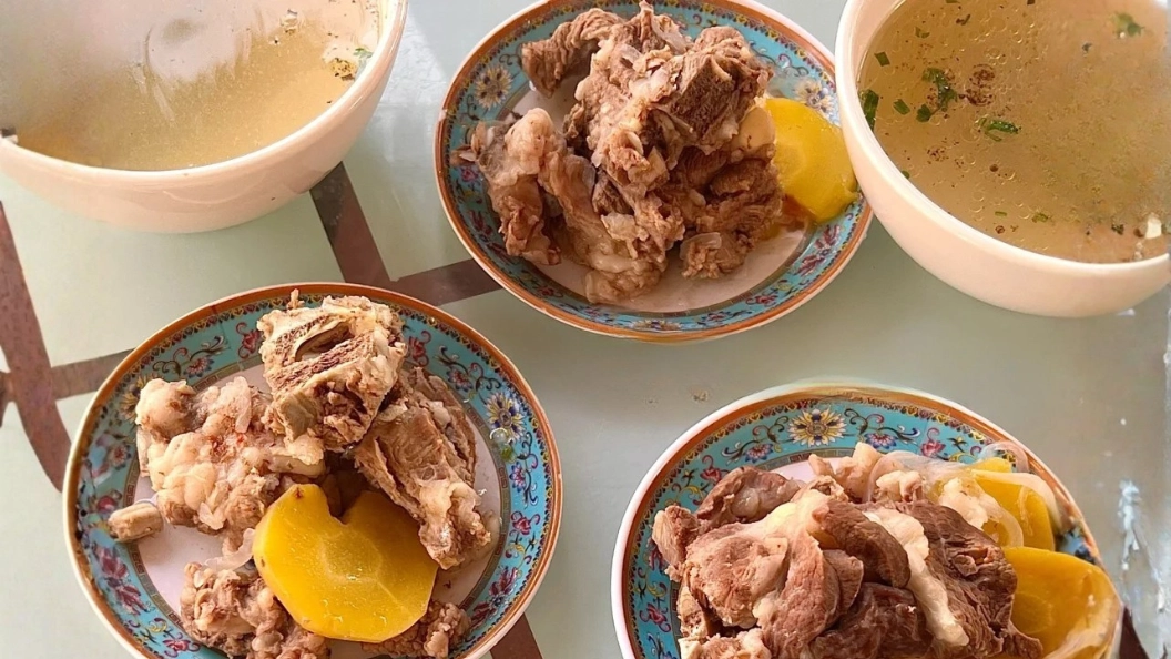 阿布爺爺古城缸子肉