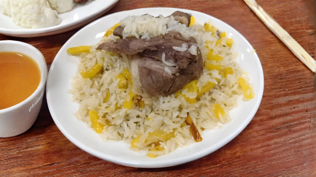 艾力扎提抓飯館-羊腿抓飯