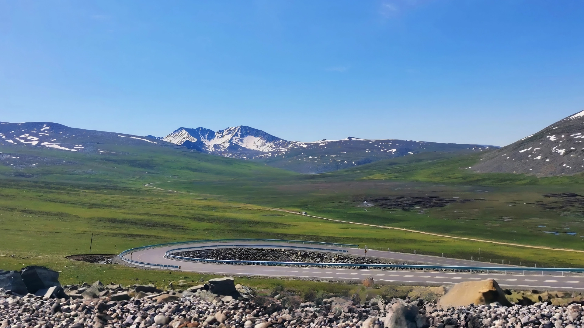阿禾公路